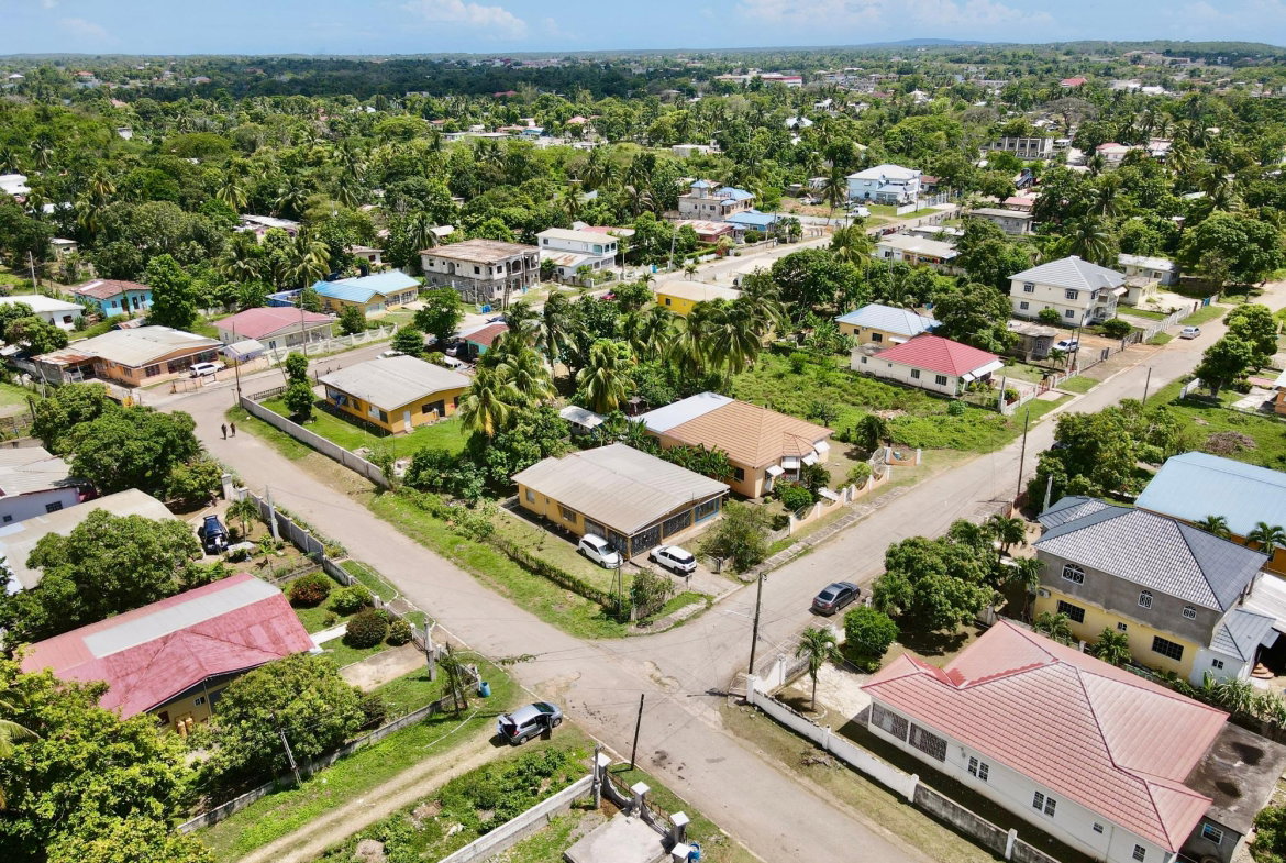 First image of Mayor Ave Weston Park, May Pen, Cla in May Pen, Clarendon, Jamaica - property is For Sale