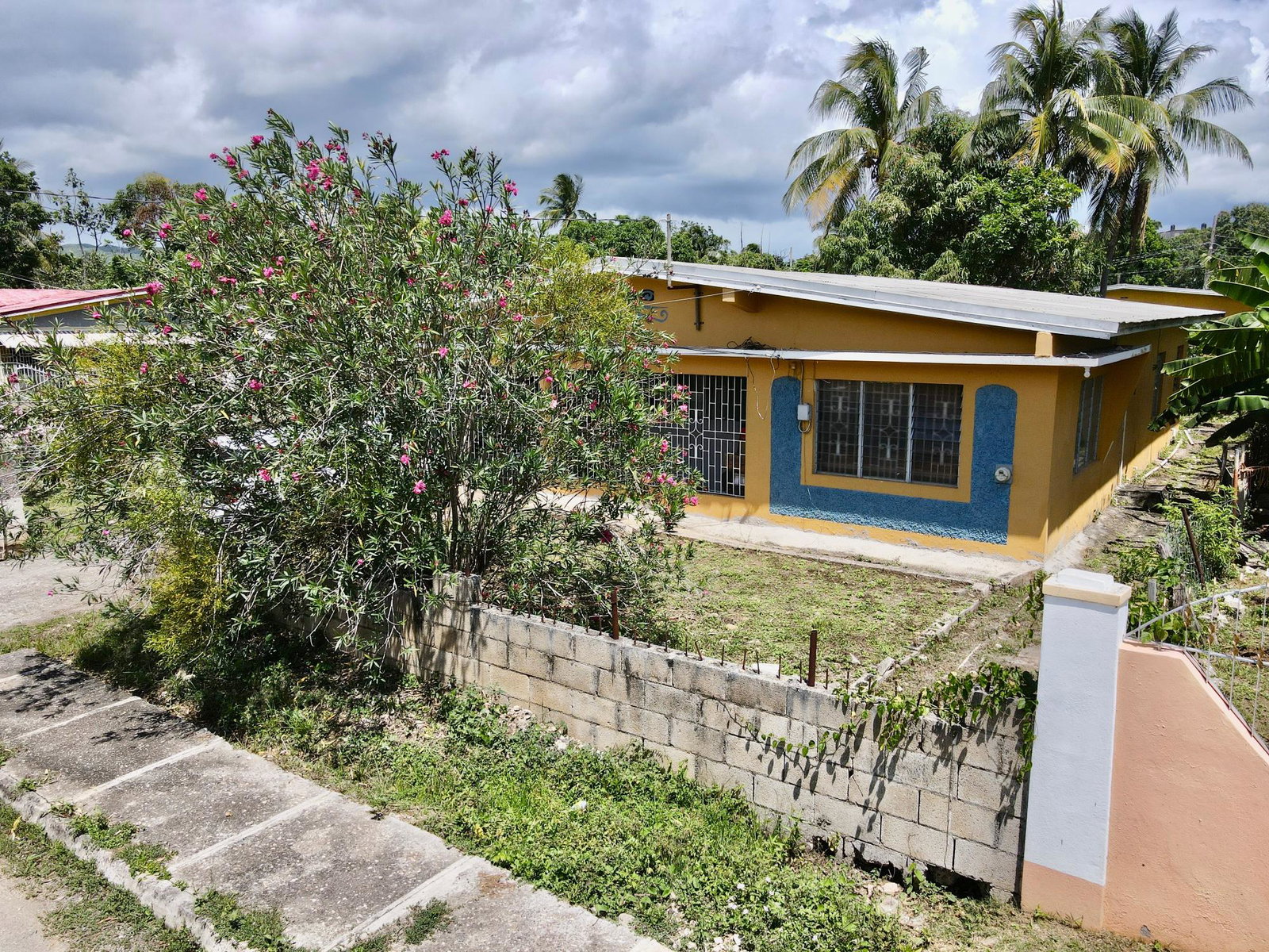 Fourth image of Mayor Ave Weston Park, May Pen, Cla in May Pen, Clarendon, Jamaica - property is For Sale