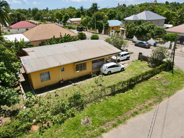 Fifth image of Mayor Ave Weston Park, May Pen, Cla in May Pen, Clarendon, Jamaica - property is For Sale