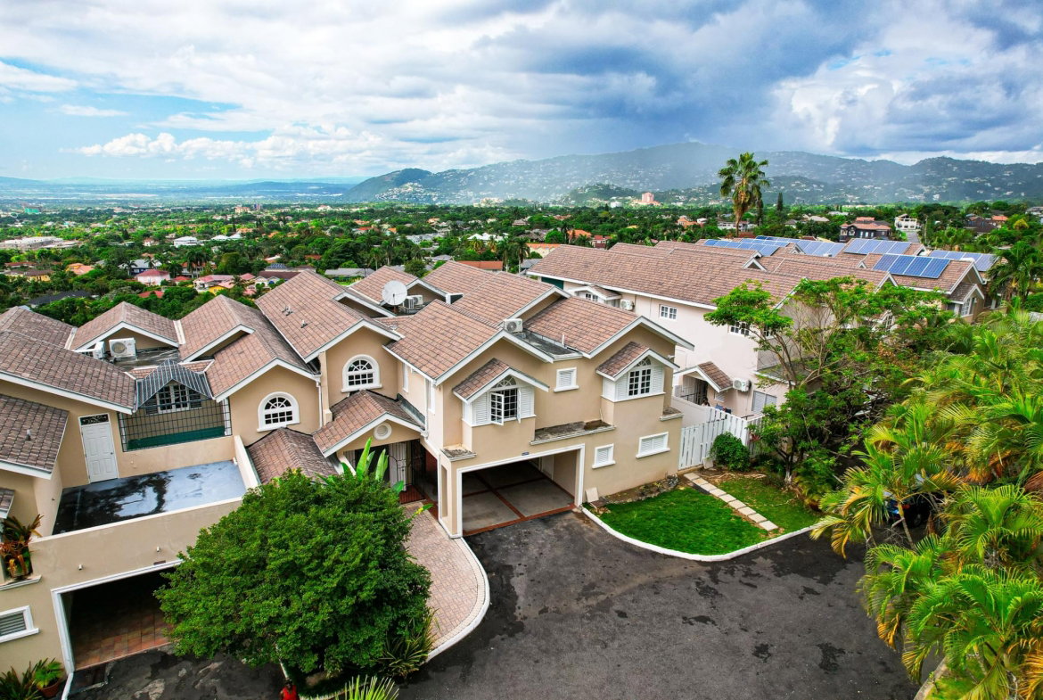 Twelfth image of 4-2 Bracknell Avenue in Kingston 6, St. Andrew, Jamaica - property is For Sale