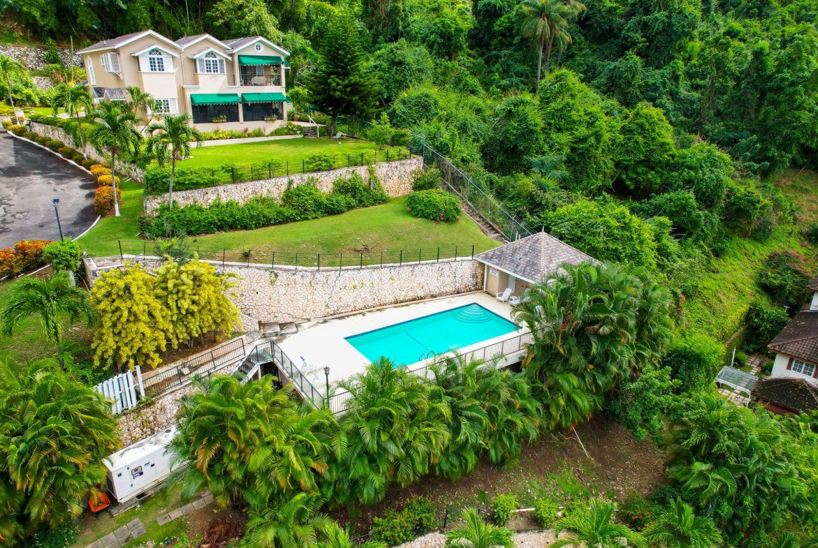 Thirteenth image of 4-2 Bracknell Avenue in Kingston 6, St. Andrew, Jamaica - property is For Sale