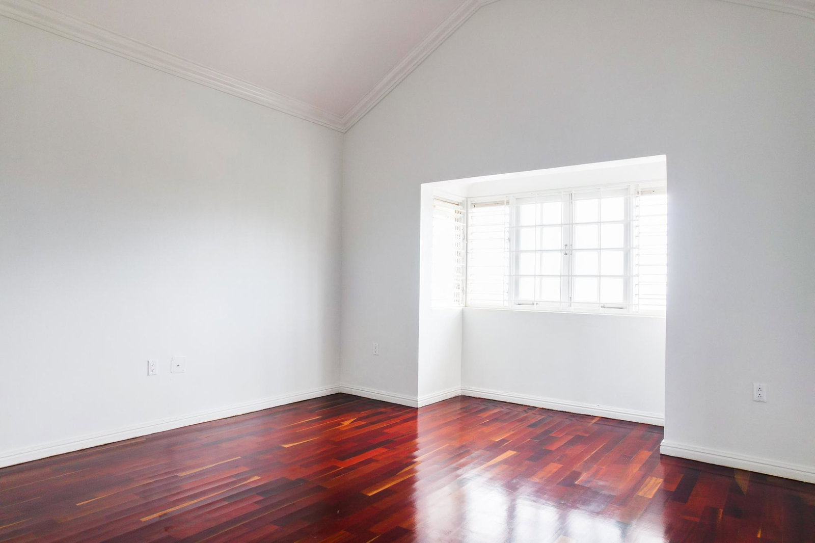 Eighteenth image of 4-2 Bracknell Avenue in Kingston 6, St. Andrew, Jamaica - property is For Sale