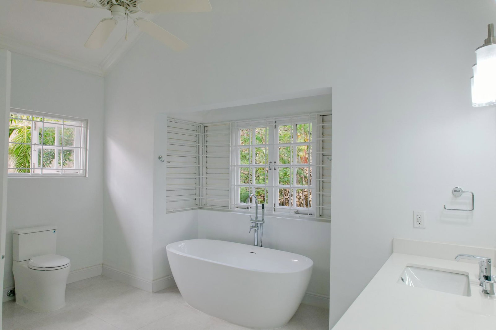 Twenty-Sixth image of 4-2 Bracknell Avenue in Kingston 6, St. Andrew, Jamaica - property is For Sale