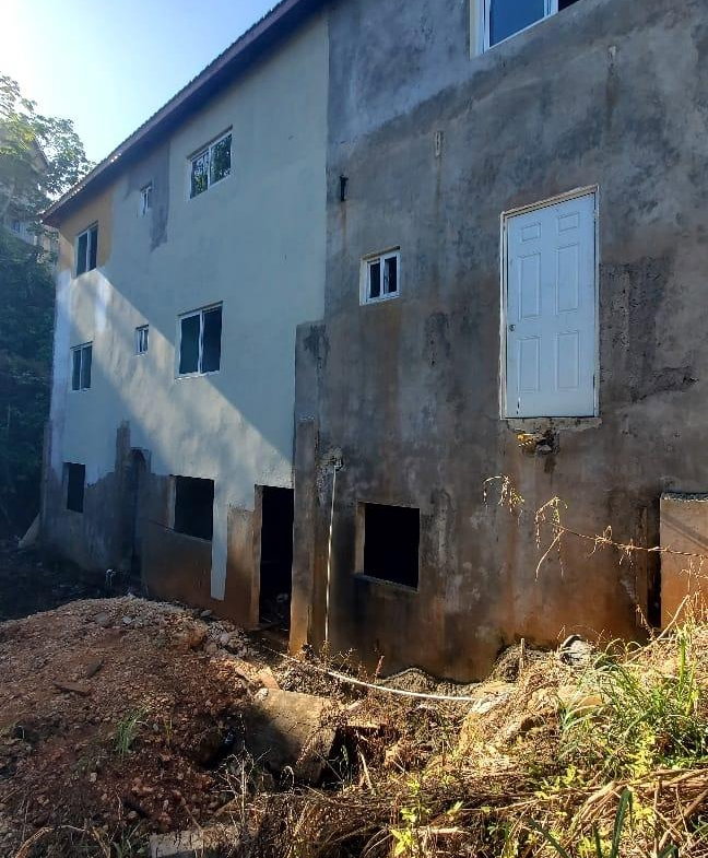 Fifth image of 515 Lory Pathway, Moorlands e in Mandeville, Manchester, Jamaica - property is For Sale