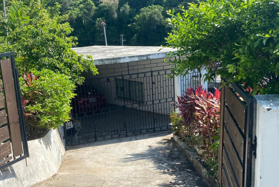 First image of 6 Ridge Terrace in Kingston 8, St. Andrew, Jamaica - property is For Sale