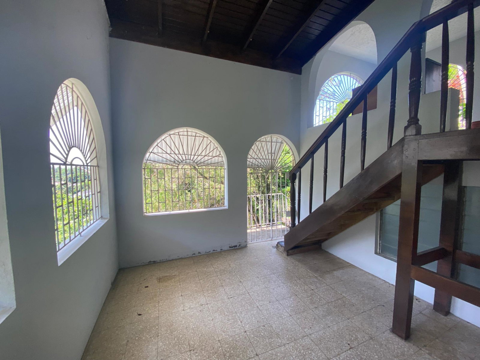 Spacious-5-Bedroom-House-for-Sale-at-6-Ridge-Terrace-St.-Andrew-Jamaica Twenty-Eighth image of 6 Ridge Terrace in Kingston 8, St. Andrew, Jamaica - property is For Sale