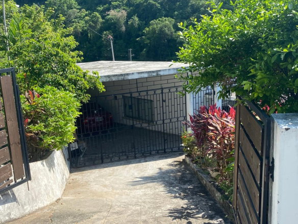 First image of 6 Ridge Terrace in Kingston 8, St. Andrew, Jamaica - property is For Sale