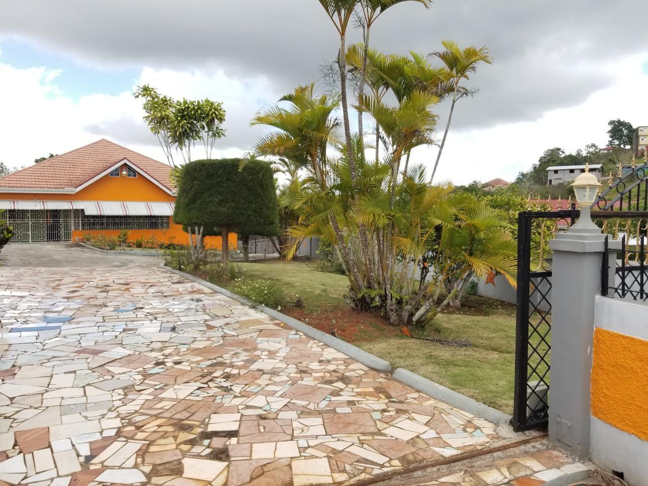 Spacious-5-Bedroom-House-for-Sale-in-Clandon-Spalding-Manchester-Jamaica Eleventh image of Clandon, Spalding , Manch in Clandon, Manchester, Jamaica - property is For Sale