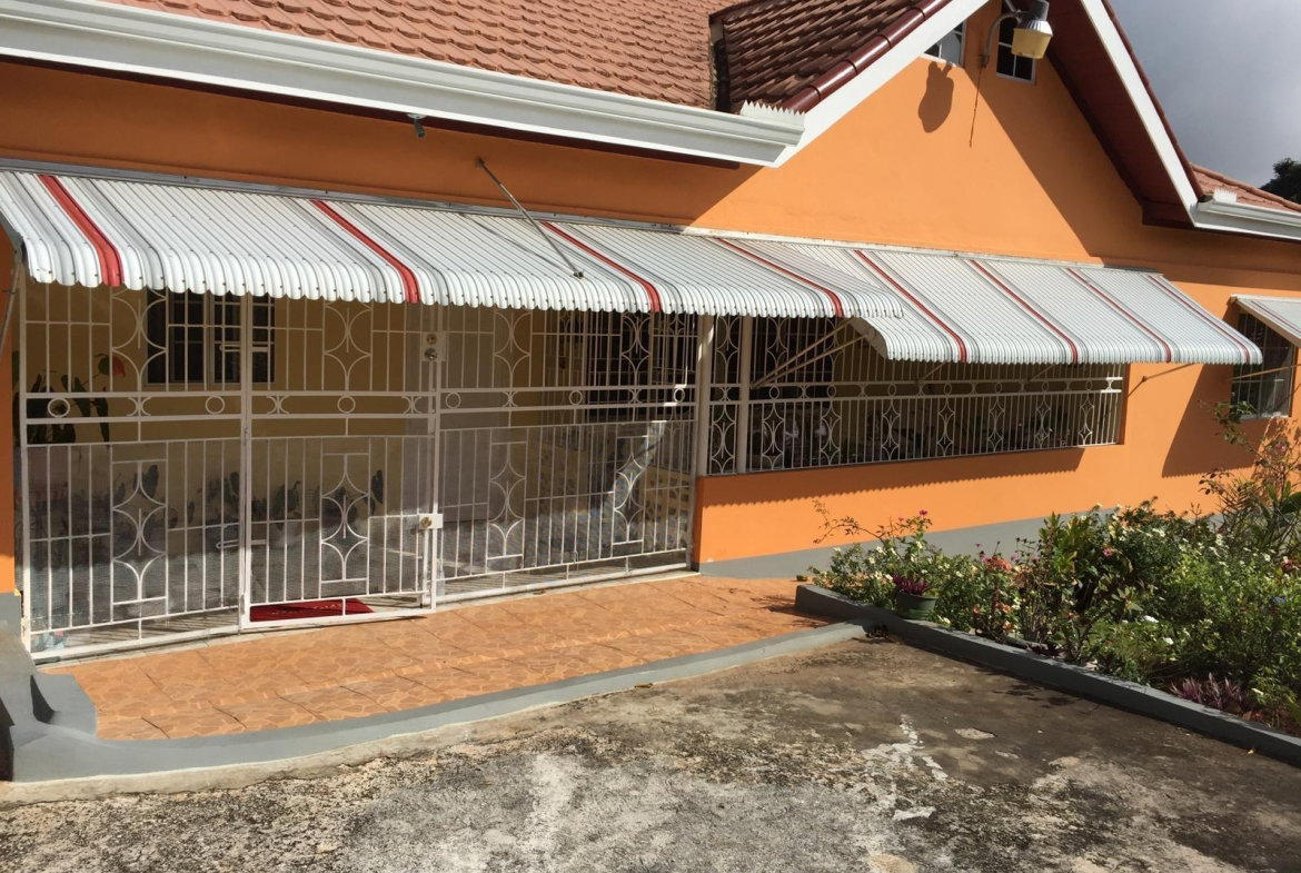 First image of Clandon, Spalding , Manch in Clandon, Manchester, Jamaica - property is For Sale