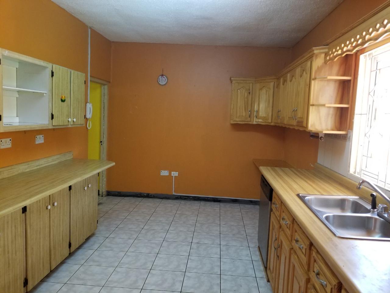 Spacious-5-Bedroom-House-for-Sale-in-Clandon-Spalding-Manchester-Jamaica Seventeenth image of Clandon, Spalding , Manch in Clandon, Manchester, Jamaica - property is For Sale