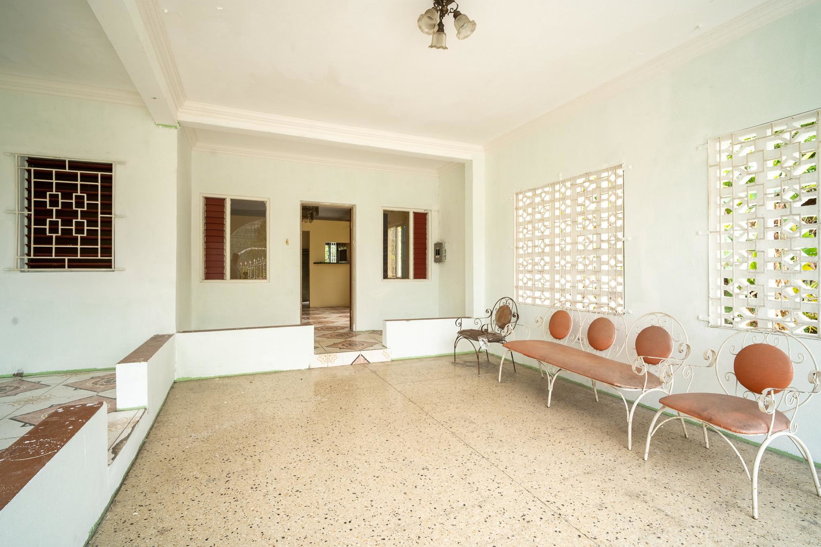 Spacious-5-Bedroom-House-for-Sale-in-Prime-St.-Andrew-Jamaica Thirteenth image of 23 Woodlawn Avenue, Queensbu in Kingston 19, St. Andrew, Jamaica - property is For Sale