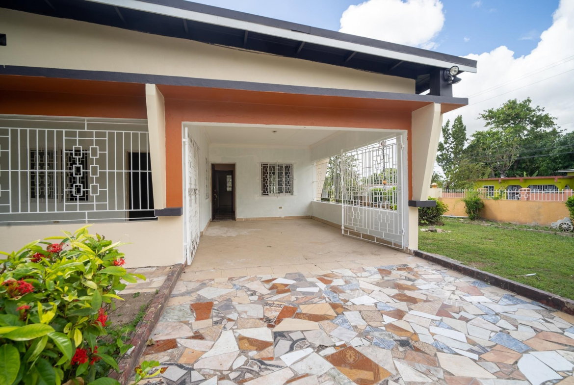 Third image of 23 Woodlawn Avenue, Queensbu in Kingston 19, St. Andrew, Jamaica - property is For Sale