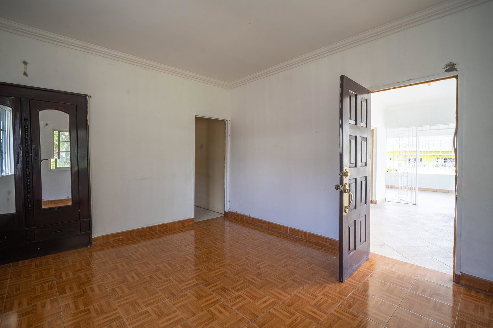 Spacious-5-Bedroom-House-for-Sale-in-Prime-St.-Andrew-Jamaica Seventh image of 23 Woodlawn Avenue, Queensbu in Kingston 19, St. Andrew, Jamaica - property is For Sale