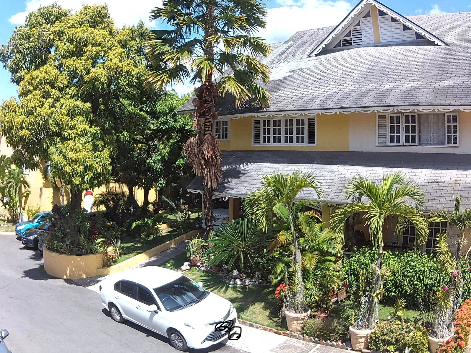 Spacious-5-Bedroom-Townhouse-for-Sale-in-Manor-Park-St.-Andrew-Jamaica Second image of 29-12 Broadway Road, Manor Park in Kingston 8, St. Andrew, Jamaica - property is For Sale