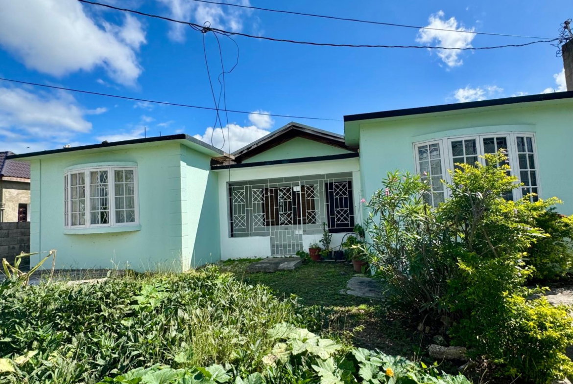 Second image of 70 Clayton Crescent in Spanish Town, St. Catherine, Jamaica - property is For Sale