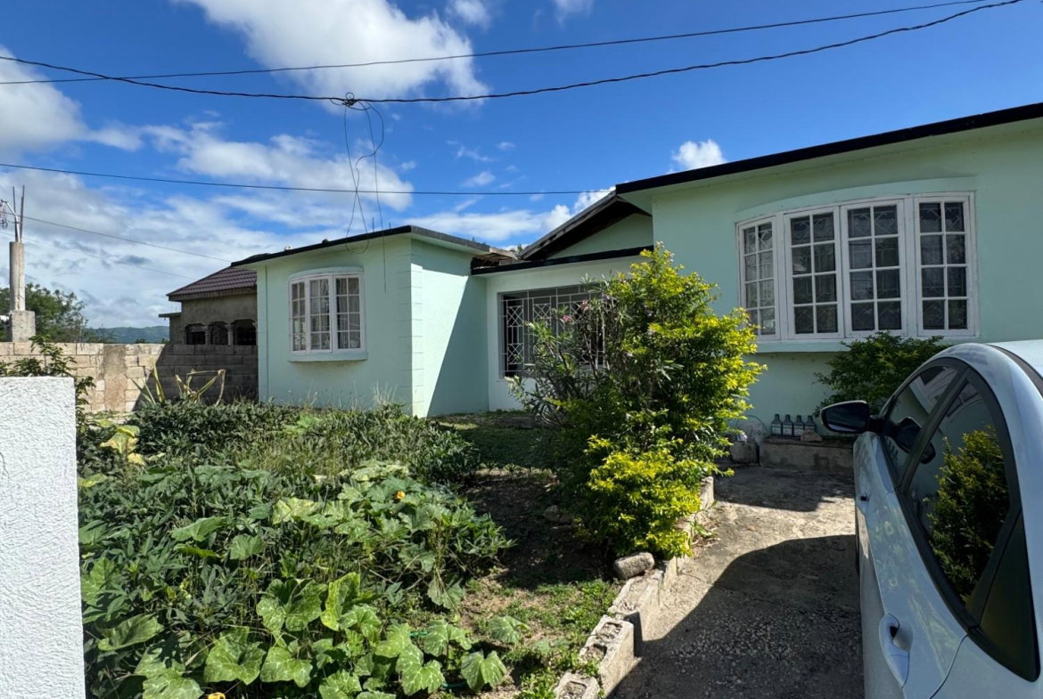 First image of 70 Clayton Crescent in Spanish Town, St. Catherine, Jamaica - property is For Sale