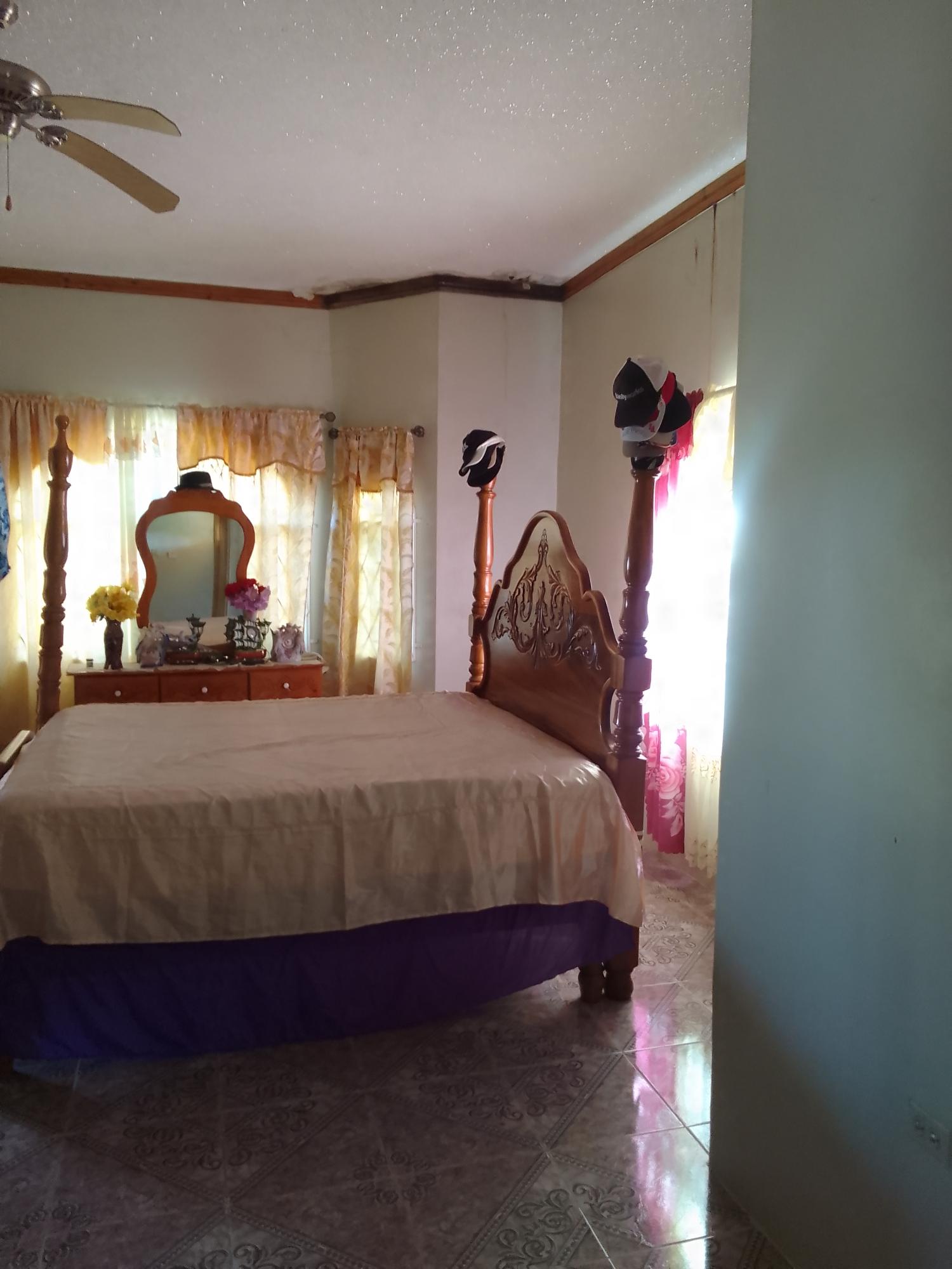 Spacious-6353-Sq-Ft-Split-Level-House-for-Sale-in-Silent-Hill-Coleyville-Manchester-Jamaica Fourteenth image of Silent Hill, Coleyville, in Christiana, Manchester, Jamaica - property is For Sale