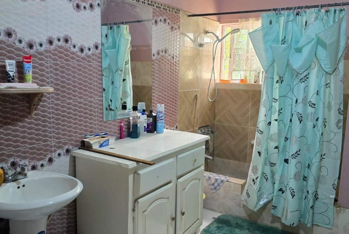 Seventh image of 22a Juno Crescent in May Pen, Clarendon, Jamaica - property is For Sale
