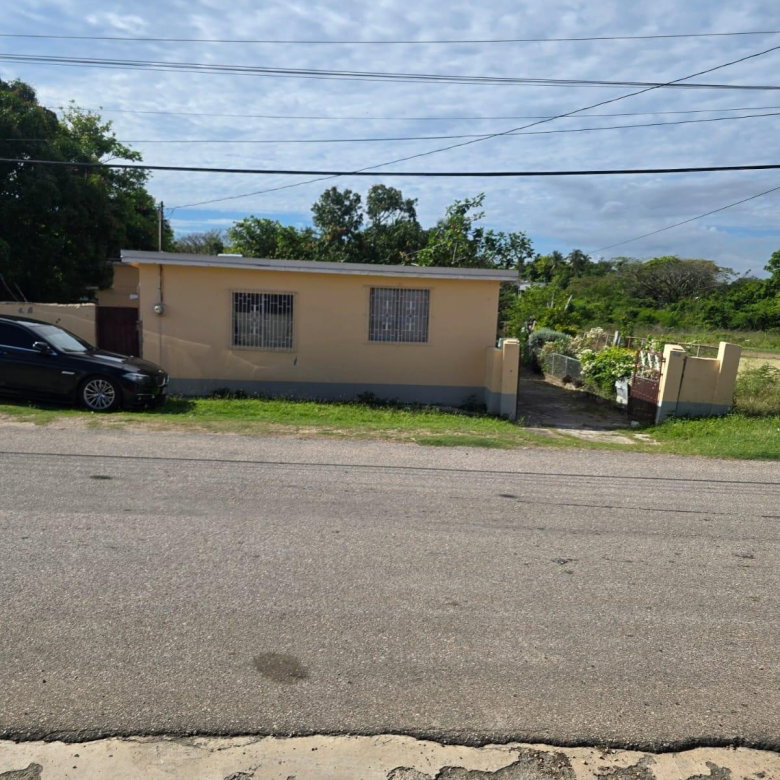 First image of 22a Juno Crescent in May Pen, Clarendon, Jamaica - property is For Sale