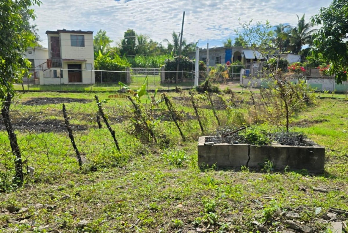 Tenth image of 22a Juno Crescent in May Pen, Clarendon, Jamaica - property is For Sale