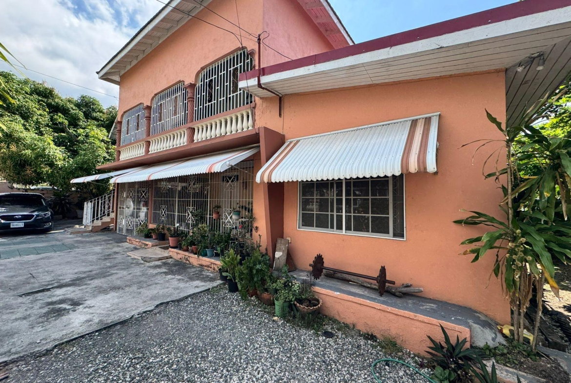 Second image of 31 Roehampton Close in Kingston 19, St. Andrew, Jamaica - property is For Sale