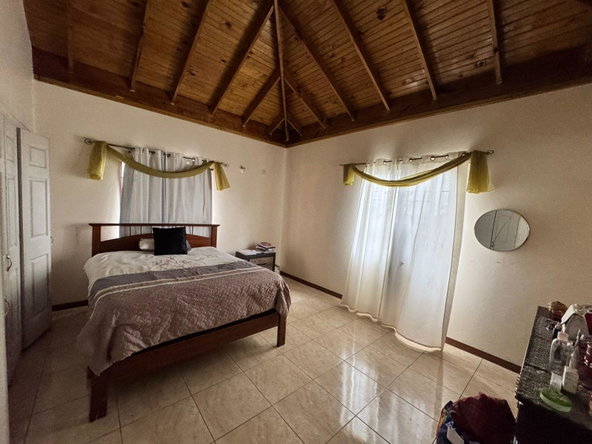 Eleventh image of 31 Roehampton Close in Kingston 19, St. Andrew, Jamaica - property is For Sale