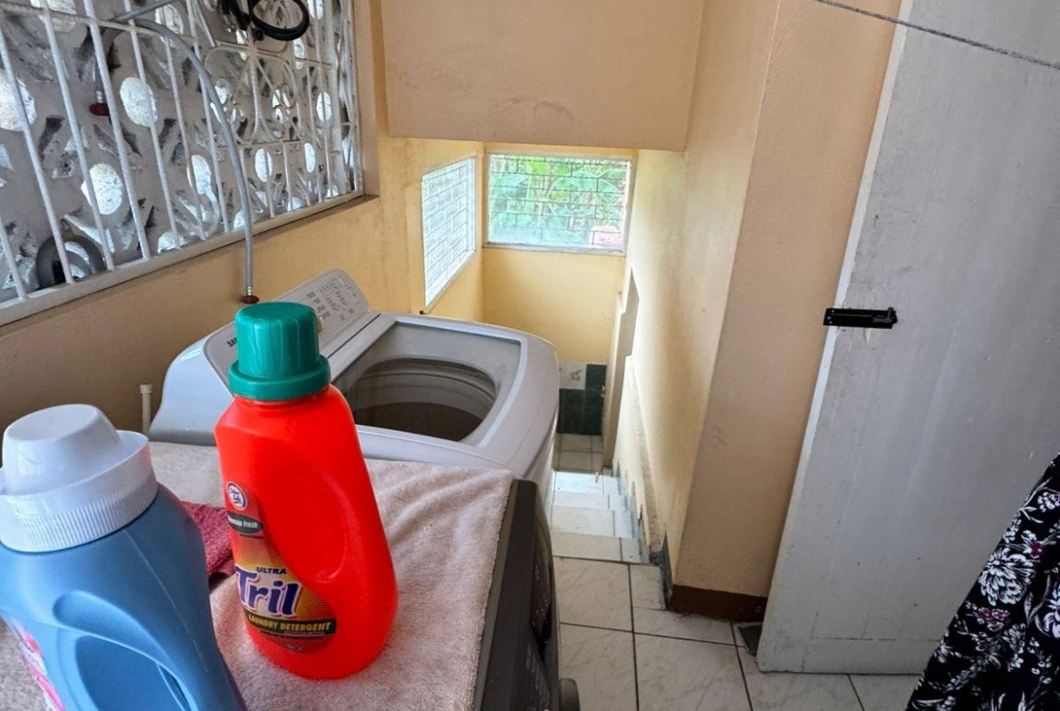 Eighteenth image of 31 Roehampton Close in Kingston 19, St. Andrew, Jamaica - property is For Sale