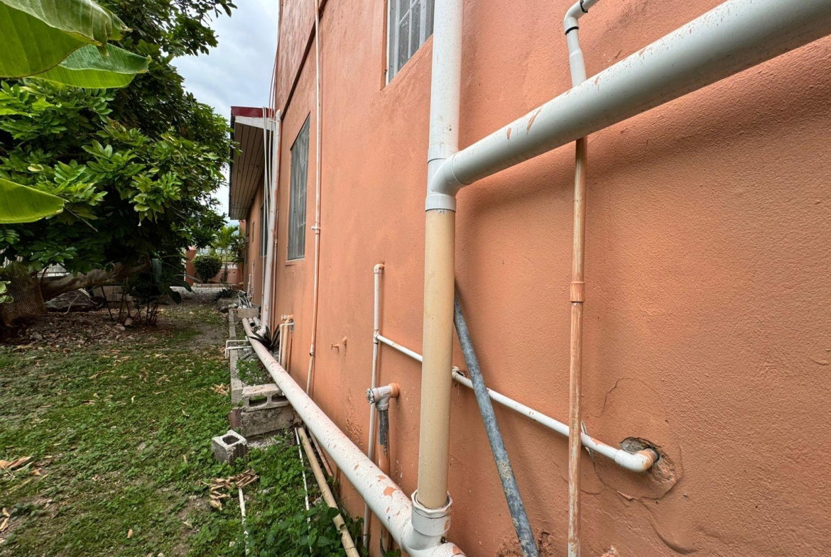 Nineteenth image of 31 Roehampton Close in Kingston 19, St. Andrew, Jamaica - property is For Sale