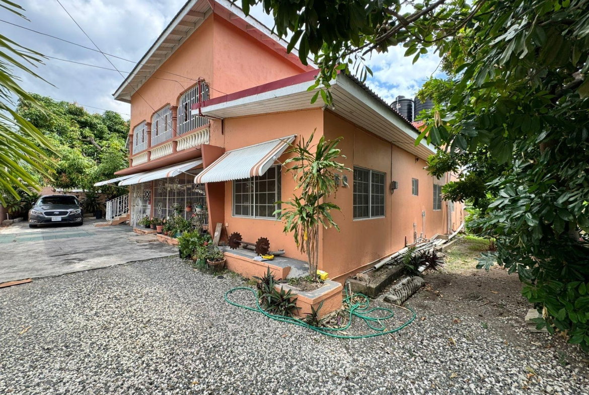 Third image of 31 Roehampton Close in Kingston 19, St. Andrew, Jamaica - property is For Sale