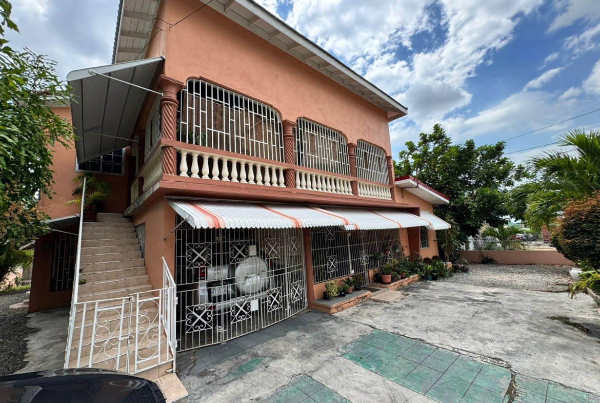 Fourth image of 31 Roehampton Close in Kingston 19, St. Andrew, Jamaica - property is For Sale