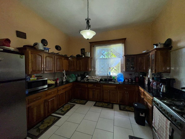 Eighth image of 31 Roehampton Close in Kingston 19, St. Andrew, Jamaica - property is For Sale