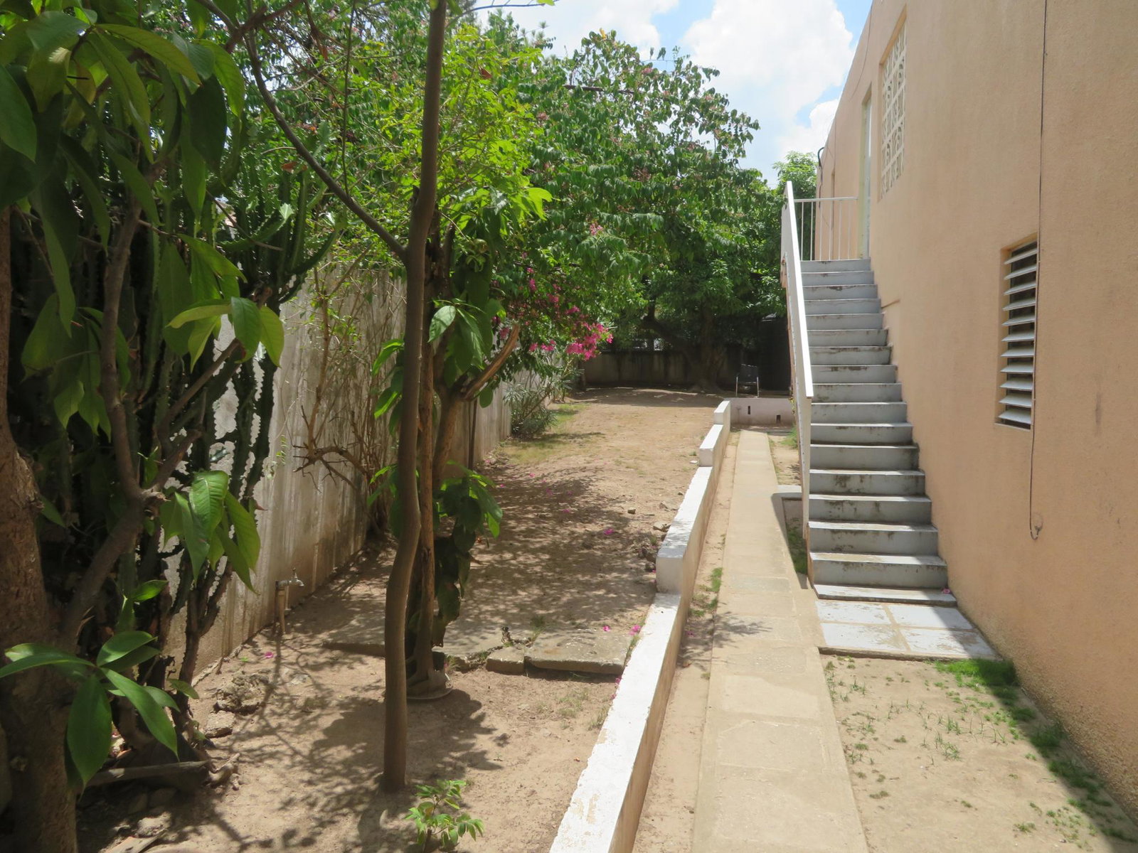 Starter-Apartment-for-Sale-in-Ravinia-Terrace-St.-Andrew-Jamaica Sixth image of Apt#12-14-16 Ravinia Terrace in Kingston 6, St. Andrew, Jamaica - property is For Sale