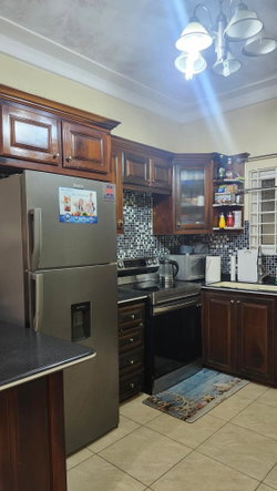 Seventh image of 5a-4 Annette Crescent, Kgn 10 in Kingston 10, St. Andrew, Jamaica - property is For Sale