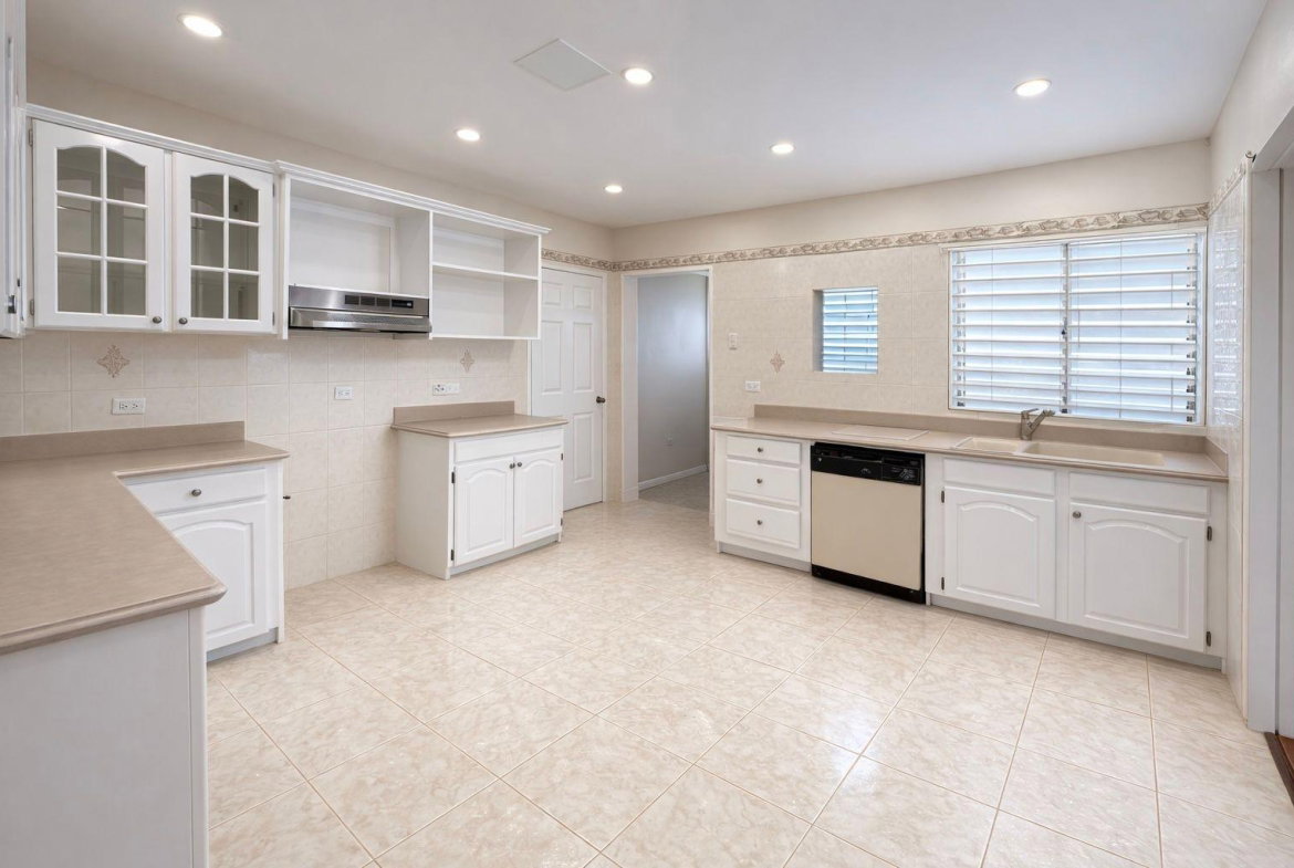 Ninth image of 42 West Meade Road Kingston in Kingston 19, St. Andrew, Jamaica - property is For Sale