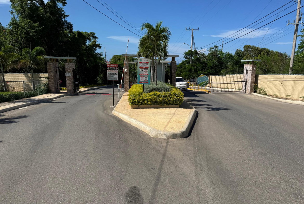Thirteenth image of 444 Camelot Village in Discovery Bay, St. Ann, Jamaica - property is For Rent