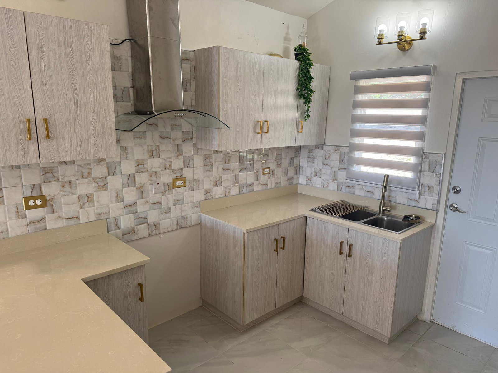 Stunning-House-for-Rent-in-Camelot-Village-St.-Ann-Jamaica-–-Spectacular-Caribbean-Sea-Views Sixth image of 444 Camelot Village in Discovery Bay, St. Ann, Jamaica - property is For Rent