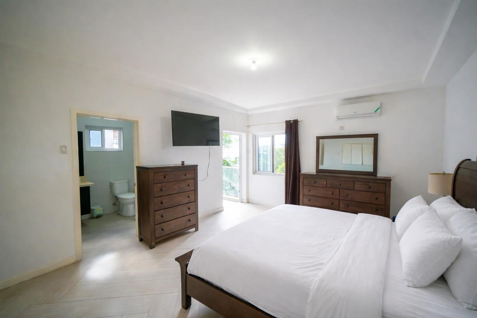 Stylish-1-Bed-Apartment-for-Sale-at-48-Paddington-Terrace-Kingston-St.-Andrew Eleventh image of 48 Paddington Terrace in Kingston 6, St. Andrew, Jamaica - property is For Sale