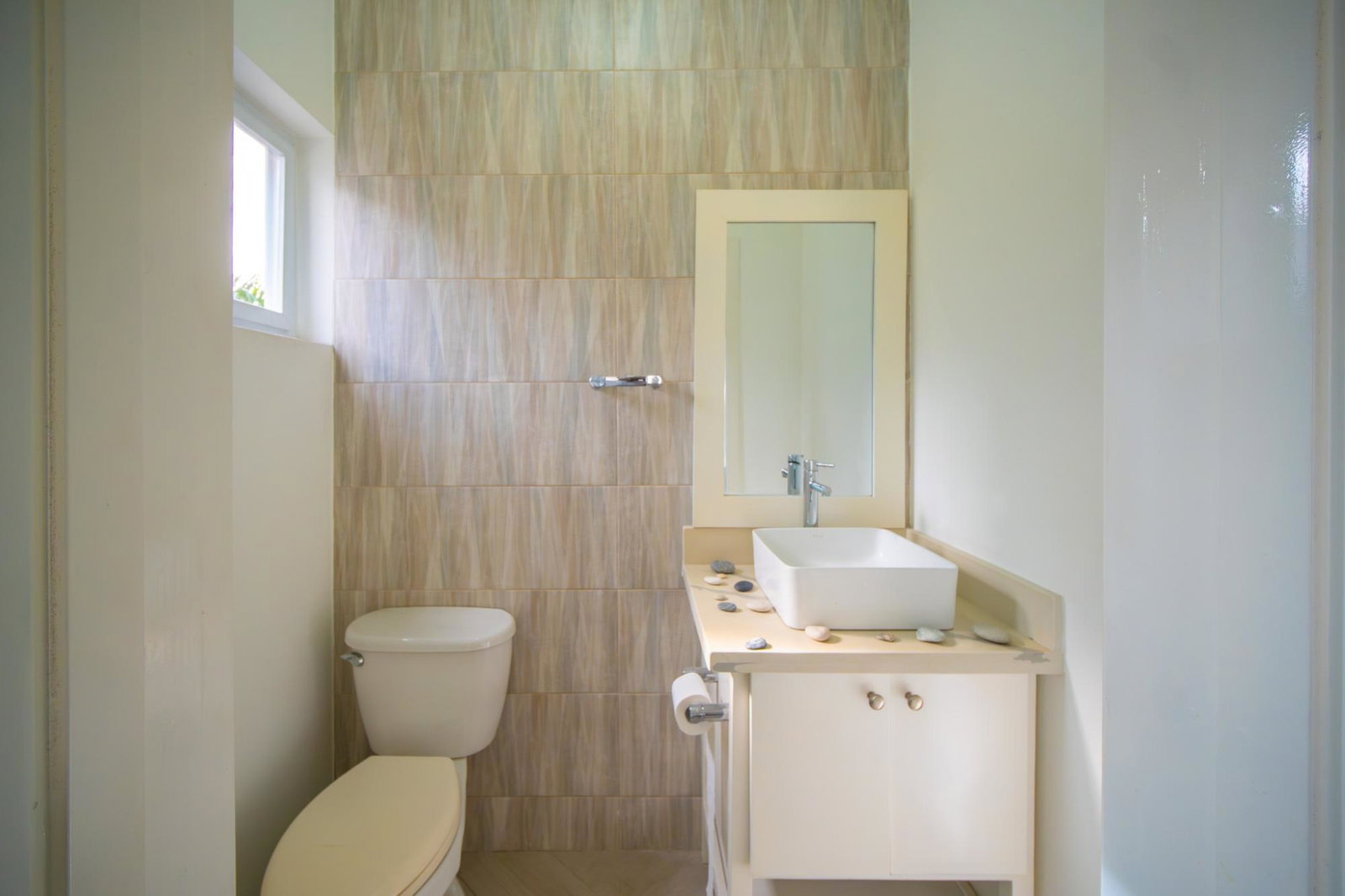 Stylish-1-Bed-Apartment-for-Sale-at-48-Paddington-Terrace-Kingston-St.-Andrew Fifteenth image of 48 Paddington Terrace in Kingston 6, St. Andrew, Jamaica - property is For Sale