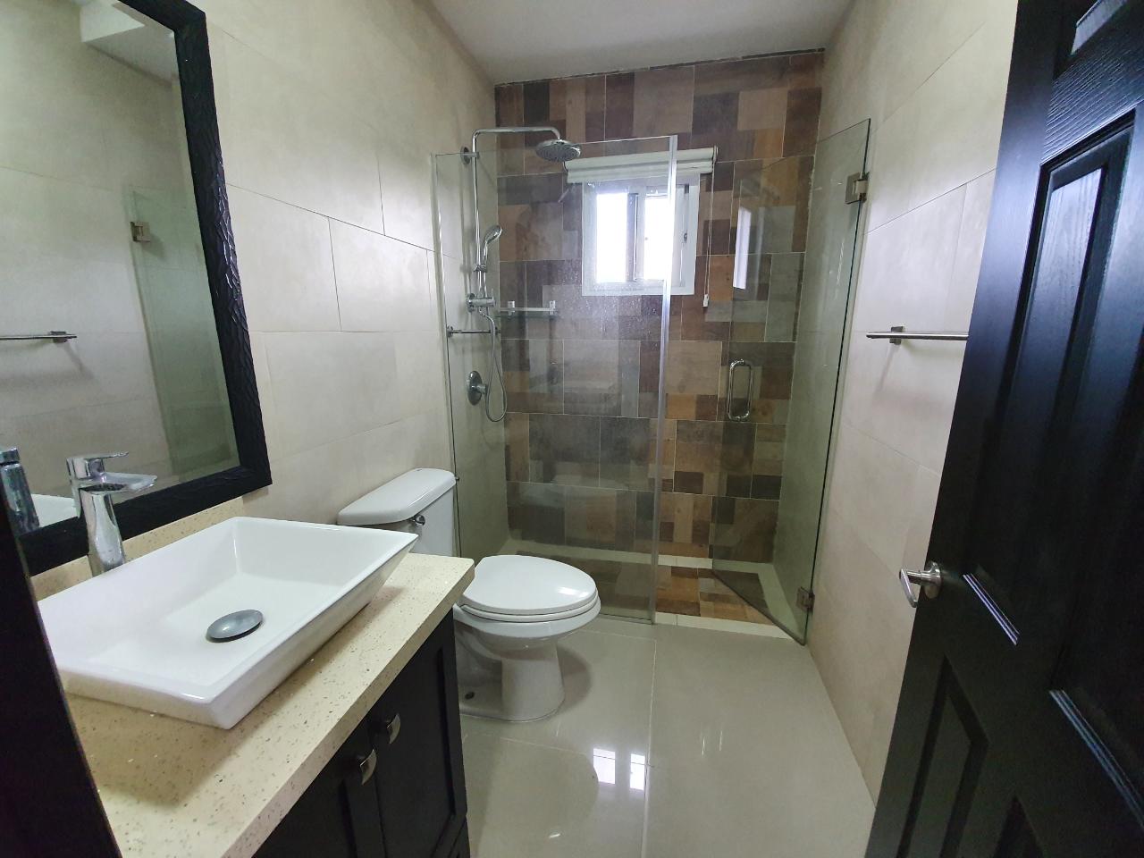 Sixth image of 7 Roseneath Avenue, Kingsto in Kingston 6, St. Andrew, Jamaica - property is For Rent