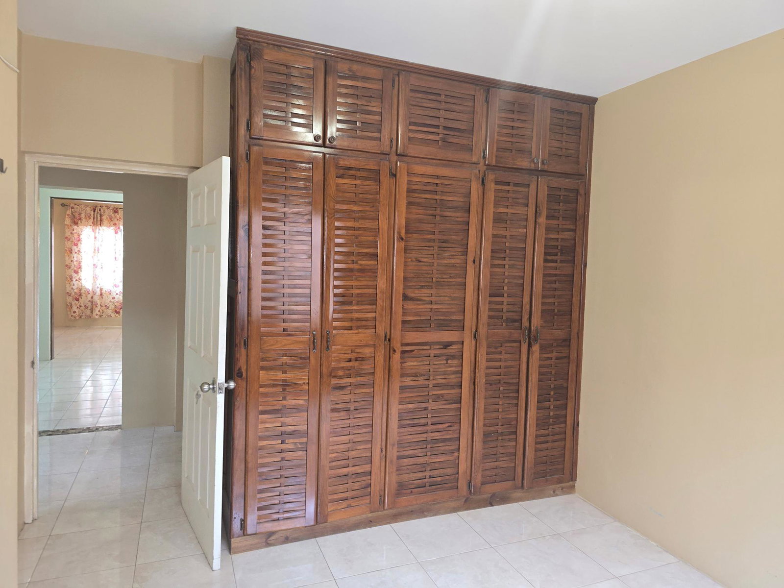 Sixth image of 7 Decathlon Crescent in Kingston 5, St. Andrew, Jamaica - property is For Rent