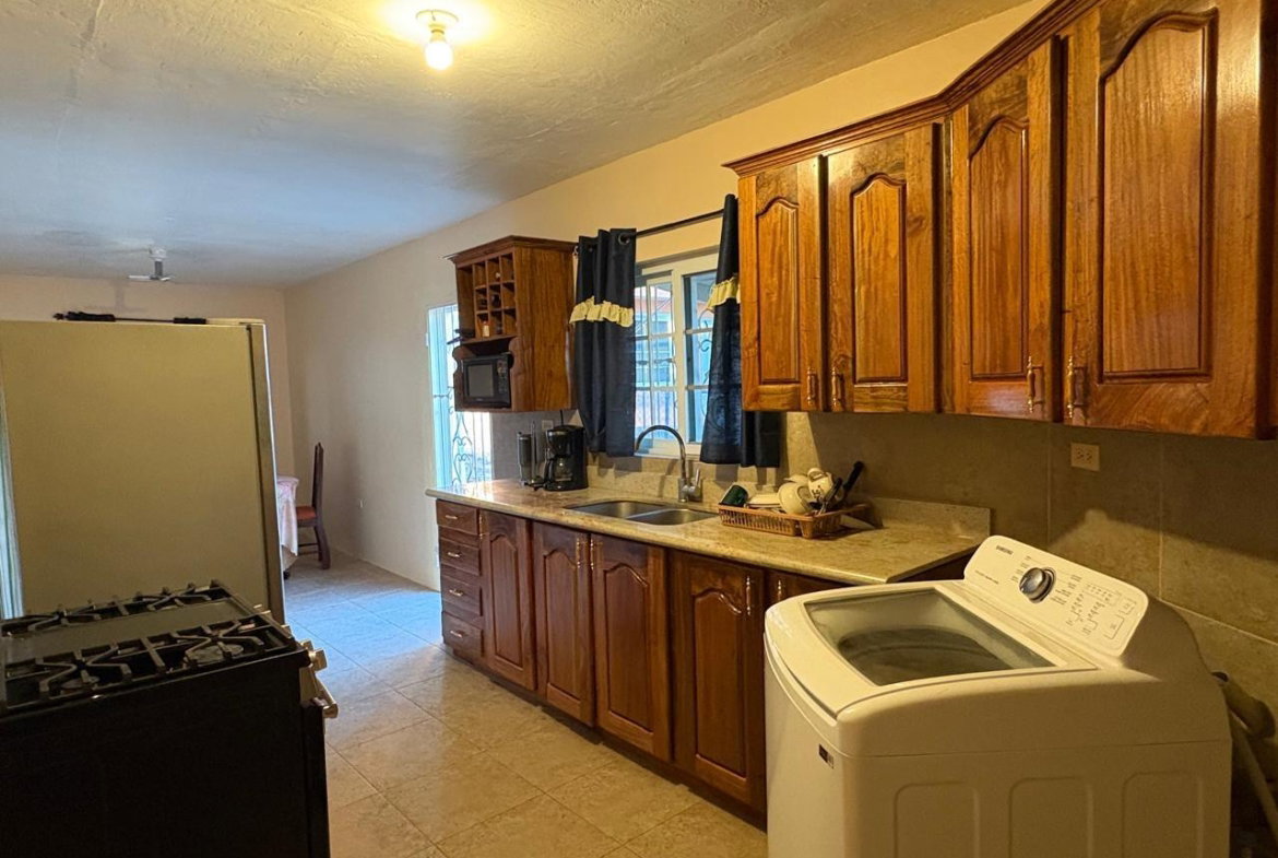 Seventh image of Sandy Bank in Calabash Bay, St. Elizabeth, Jamaica - property is For Sale