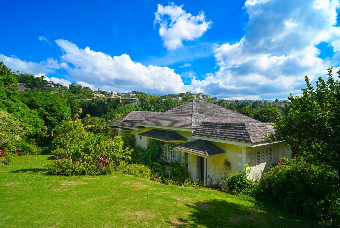 Sixth image of 5 Diamond Road, Stony Hill in Kingston 9, St. Andrew, Jamaica - property is For Sale