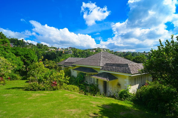 Sixth image of 5 Diamond Road, Stony Hill in Kingston 9, St. Andrew, Jamaica - property is For Sale