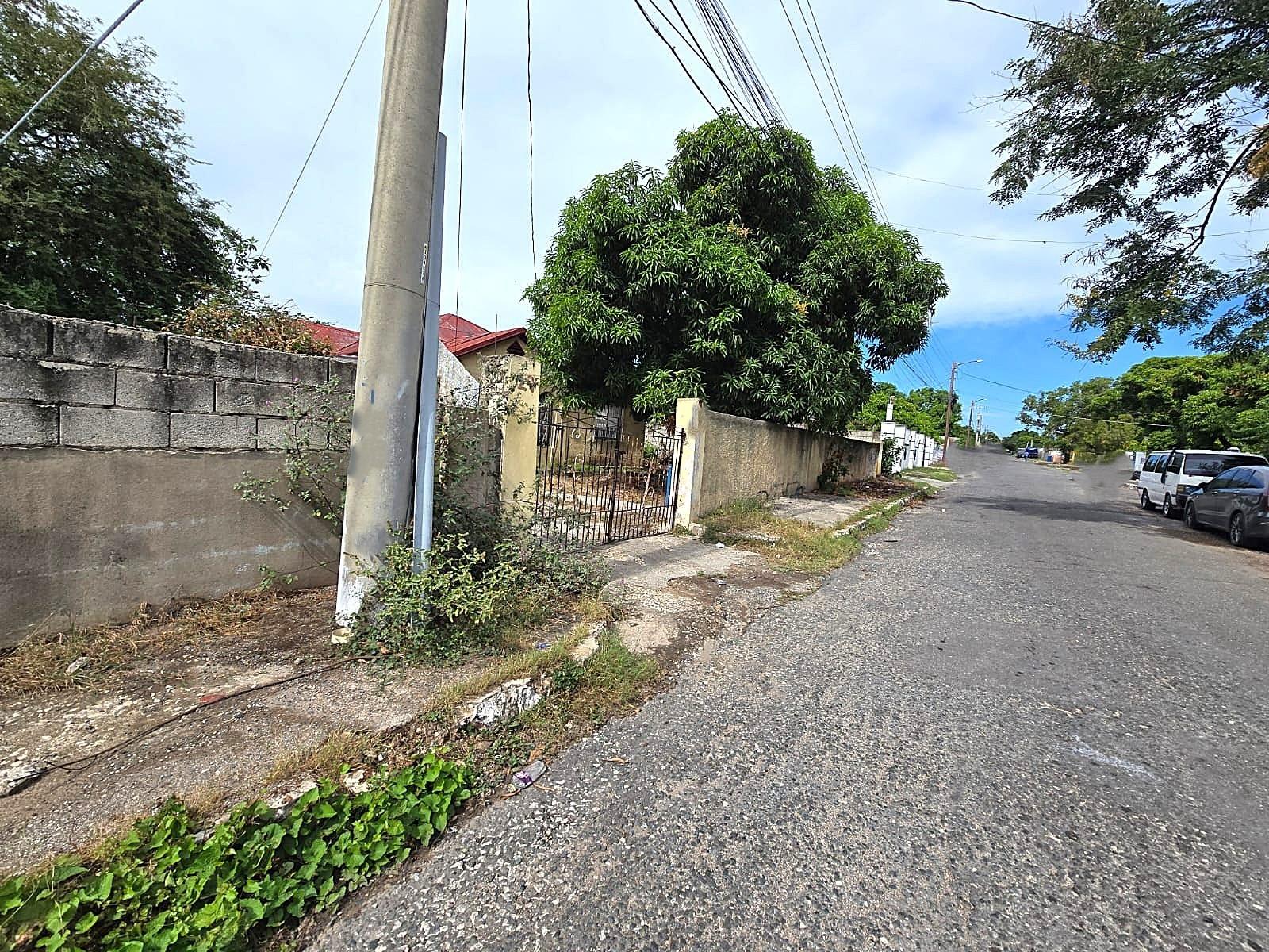 Fifth image of First Ave,vinyard Town in Kingston 3, St. Andrew, Jamaica - property is For Sale