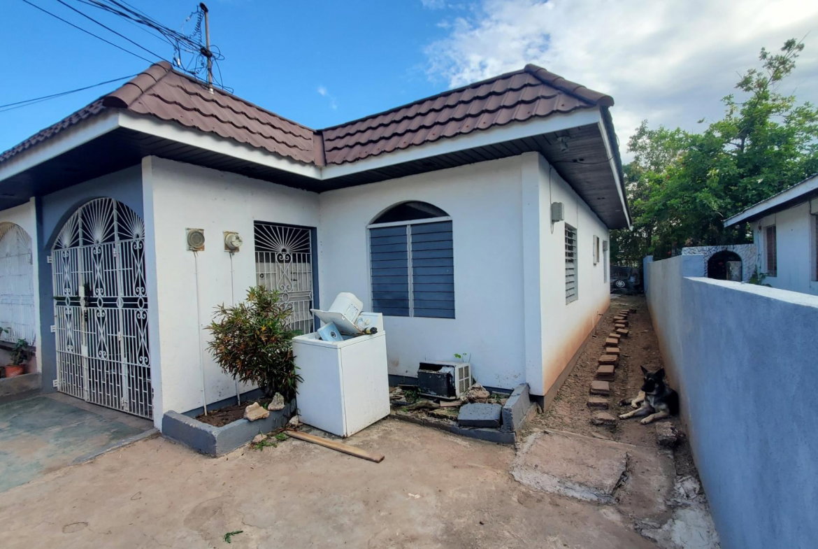 Third image of 11 Miraflores Drive in Kingston 20, St. Andrew, Jamaica - property is For Sale