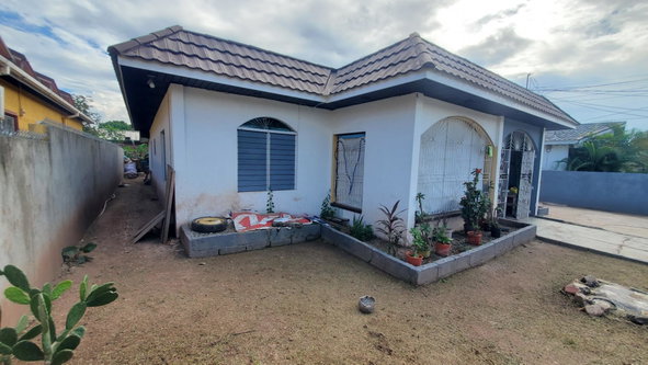 Fourth image of 11 Miraflores Drive in Kingston 20, St. Andrew, Jamaica - property is For Sale