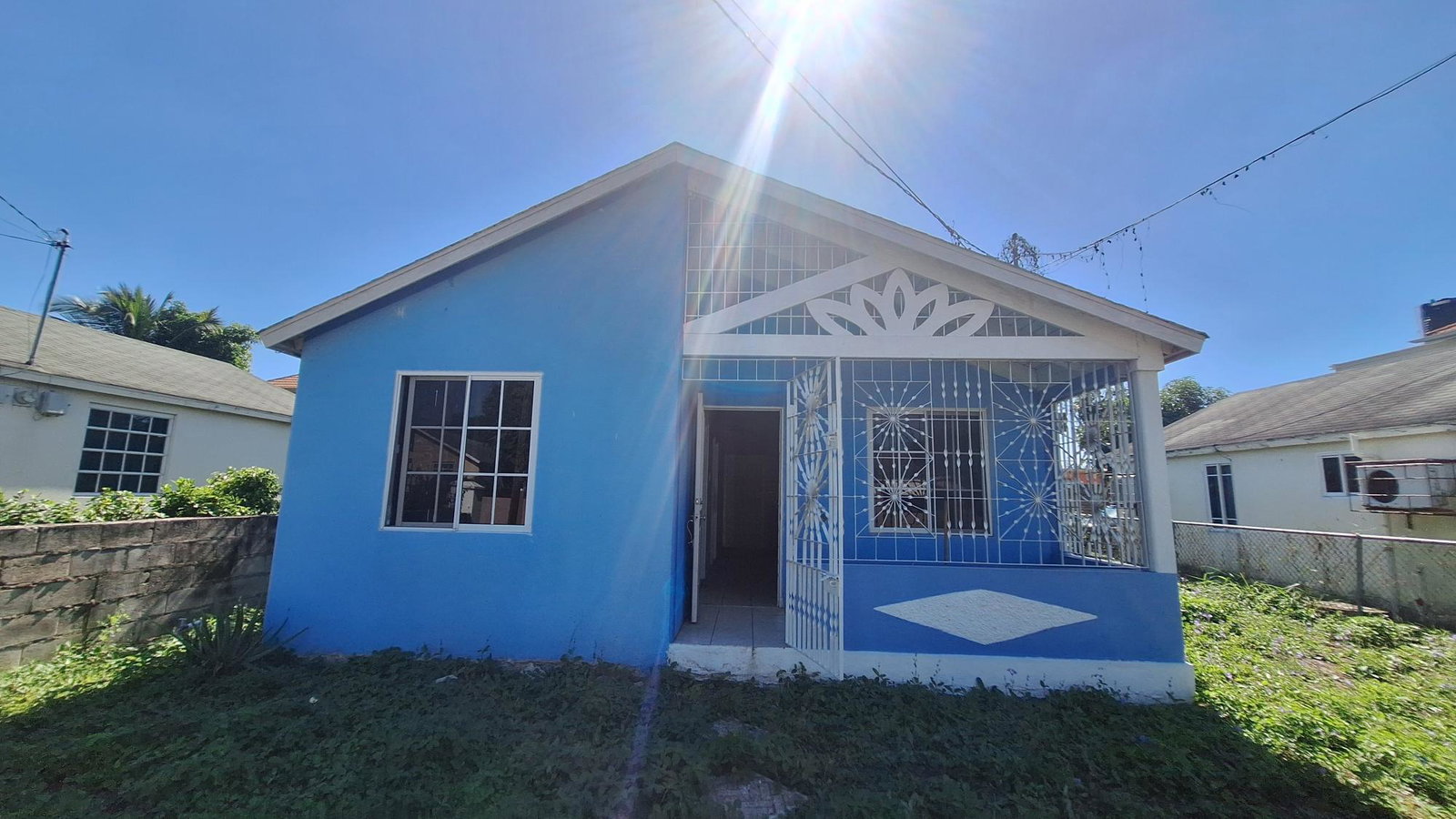 Unfurnished-2-Bedroom-House-for-Rent-in-White-Water-Meadows-St.-Catherine Second image of 447- White Water Meadows in White Water Meadows, St. Catherine, Jamaica - property is For Rent