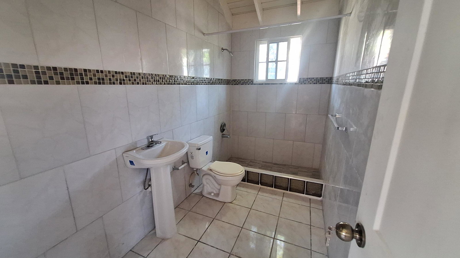 Unfurnished-2-Bedroom-House-for-Rent-in-White-Water-Meadows-St.-Catherine Thirteenth image of 447- White Water Meadows in White Water Meadows, St. Catherine, Jamaica - property is For Rent