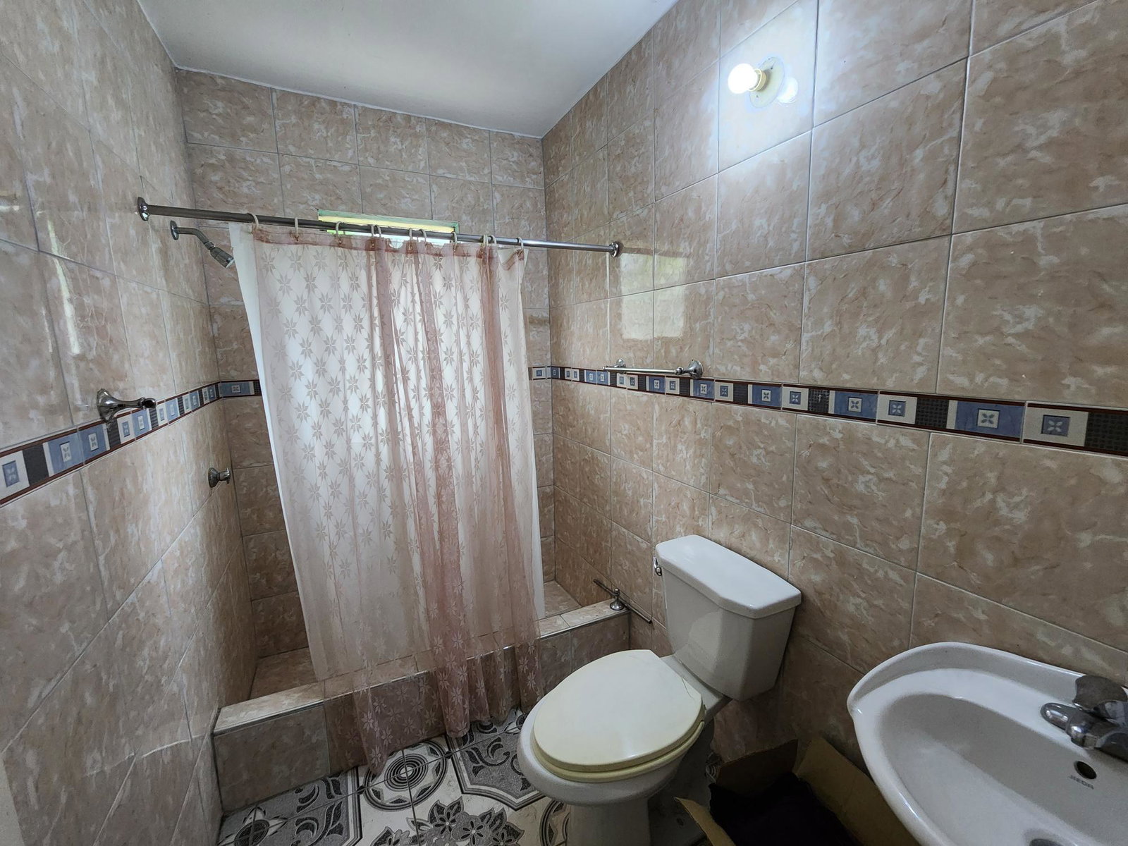 Thirteenth image of 2 Mapleview Road in Kingston 11, St. Andrew, Jamaica - property is For Sale