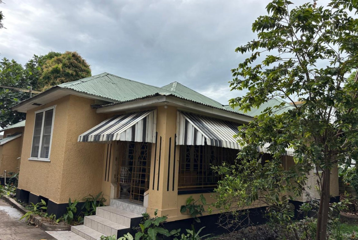 Fourth image of 10 Queens Avenue in Kingston 10, St. Andrew, Jamaica - property is For Sale